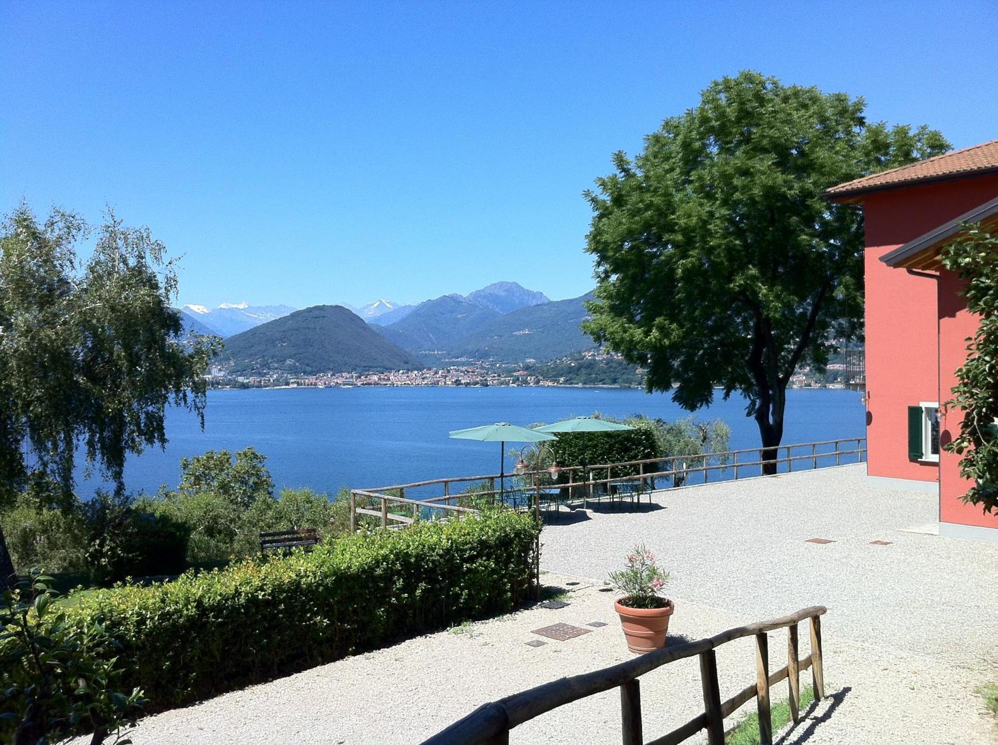 Locanda Pozzetto لافينو-مومبيلو المظهر الخارجي الصورة