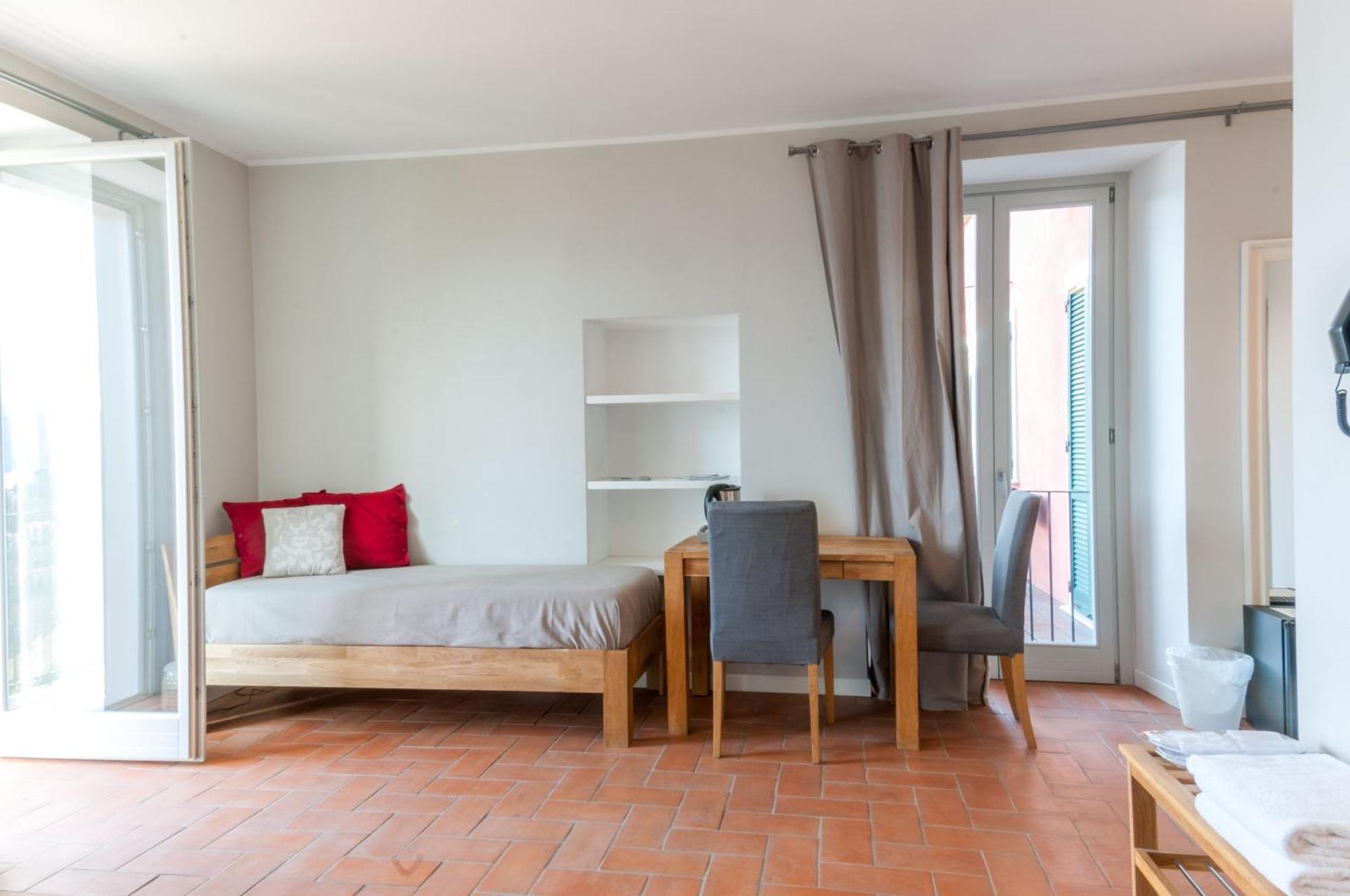 Locanda Pozzetto لافينو-مومبيلو الغرفة الصورة
