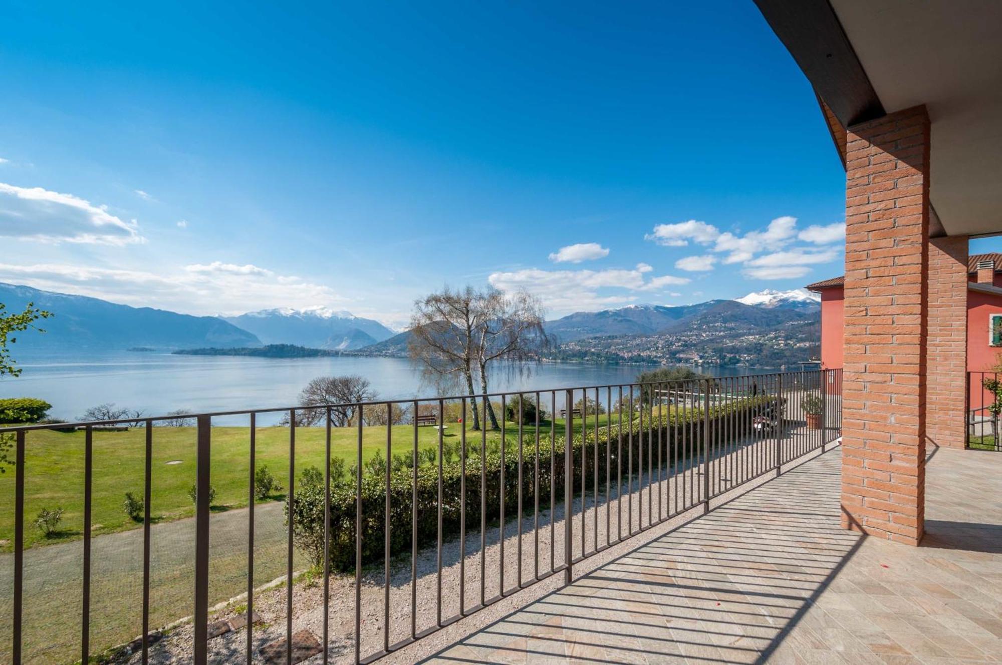 Locanda Pozzetto لافينو-مومبيلو الغرفة الصورة