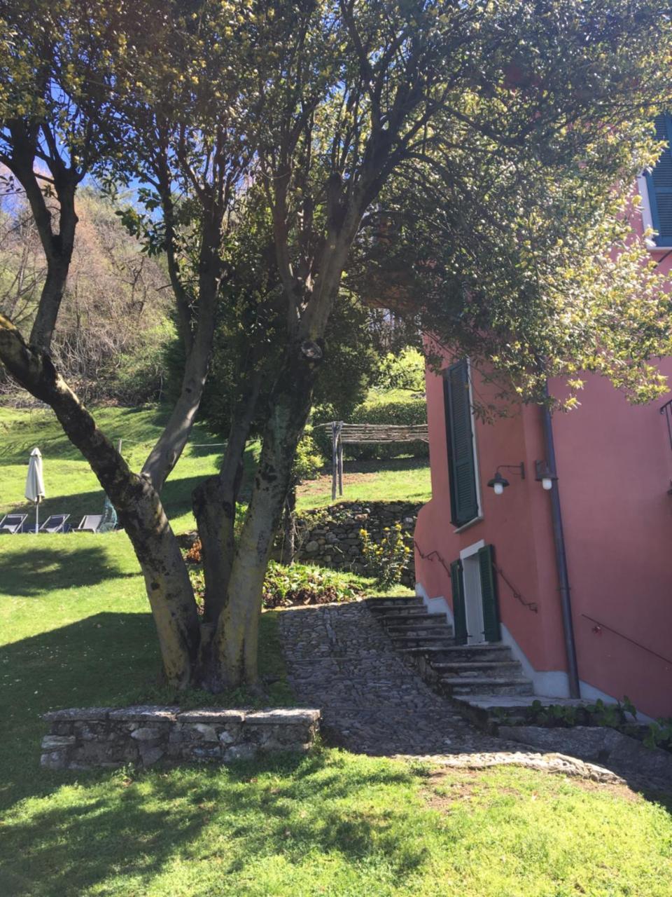 Locanda Pozzetto لافينو-مومبيلو المظهر الخارجي الصورة
